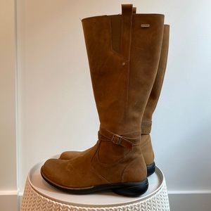 Merrell suede boots in honey brown